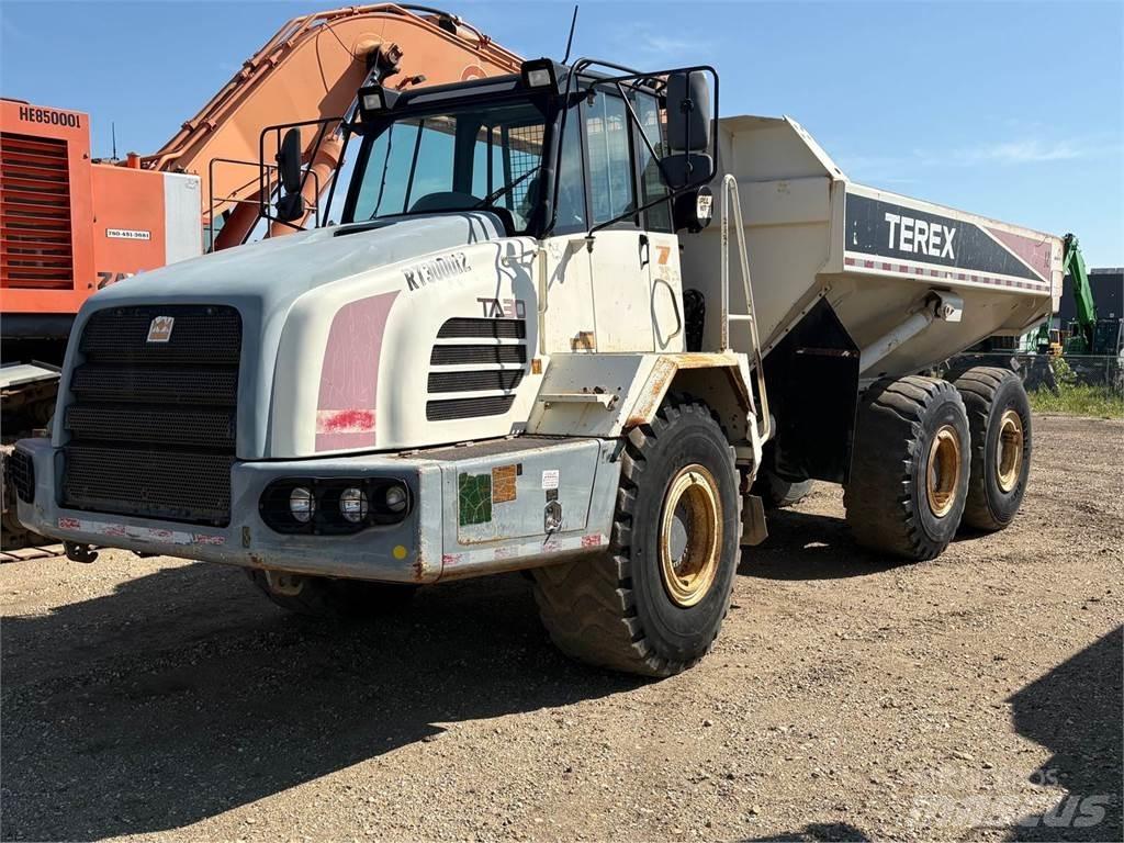 Terex TA30 鉸接式起吊車