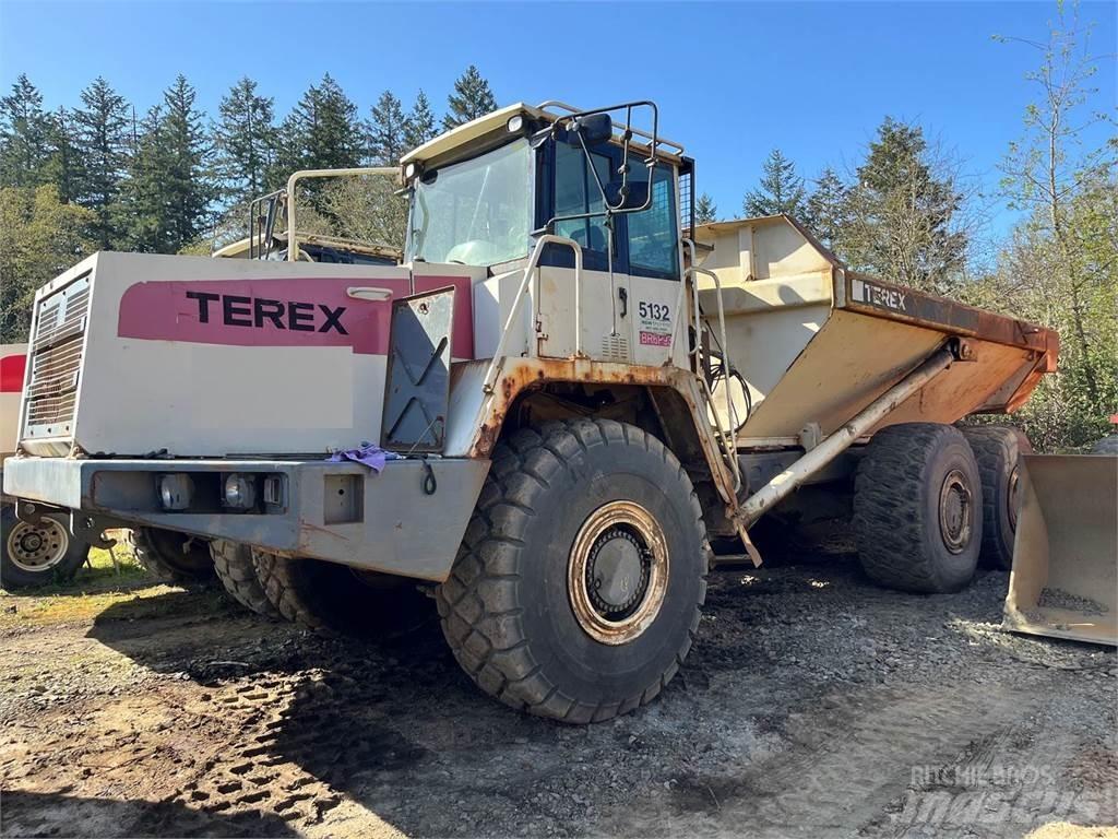 Terex TA35 鉸接式起吊車