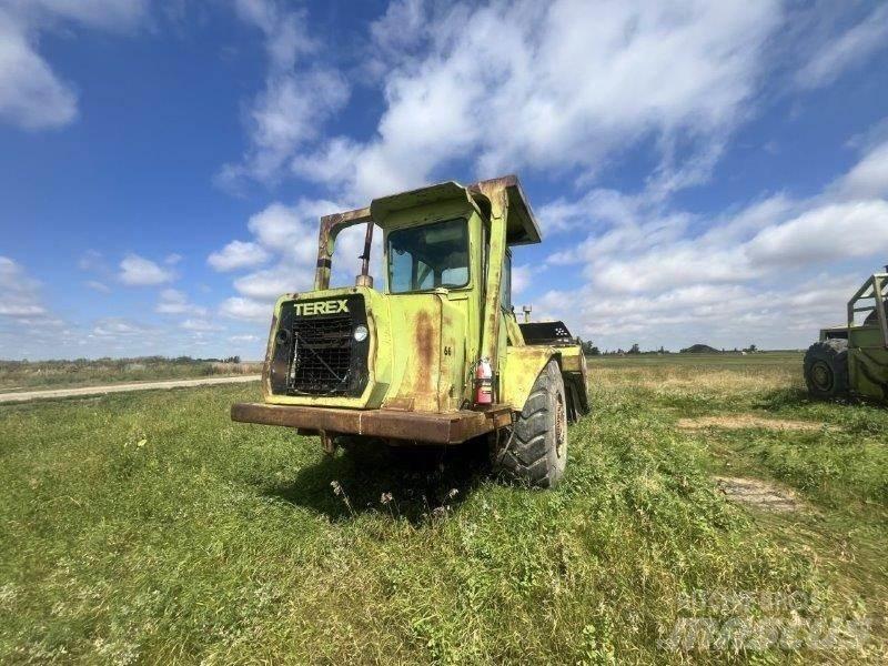 Terex TS14 刮土機