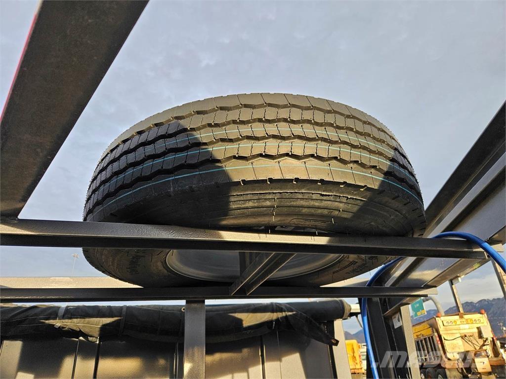 Titan  傾卸式拖車