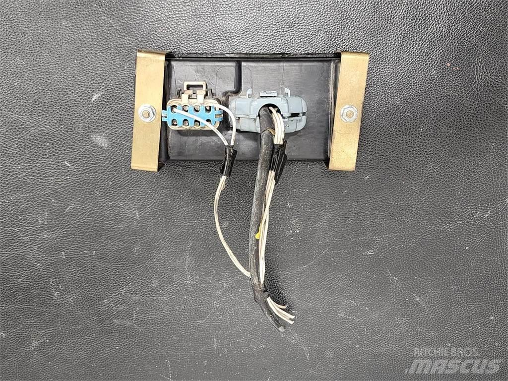  Unmarked 電子設備