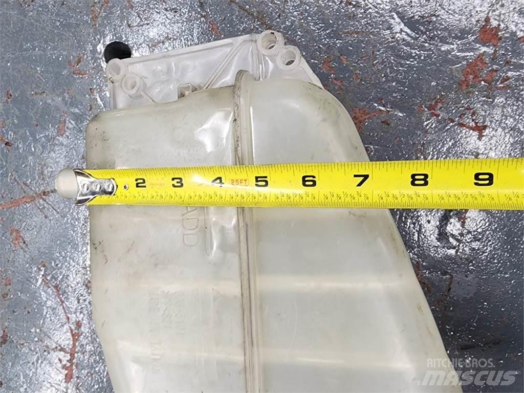  Unmarked 散熱器/水箱