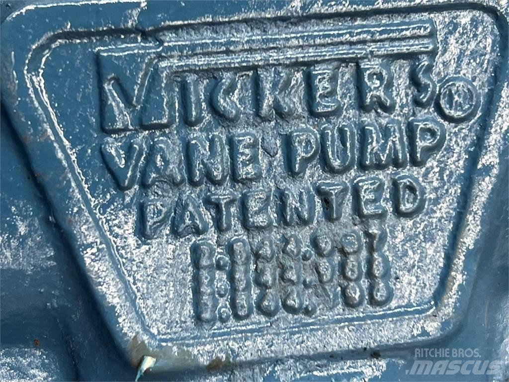 Vickers  電子設備