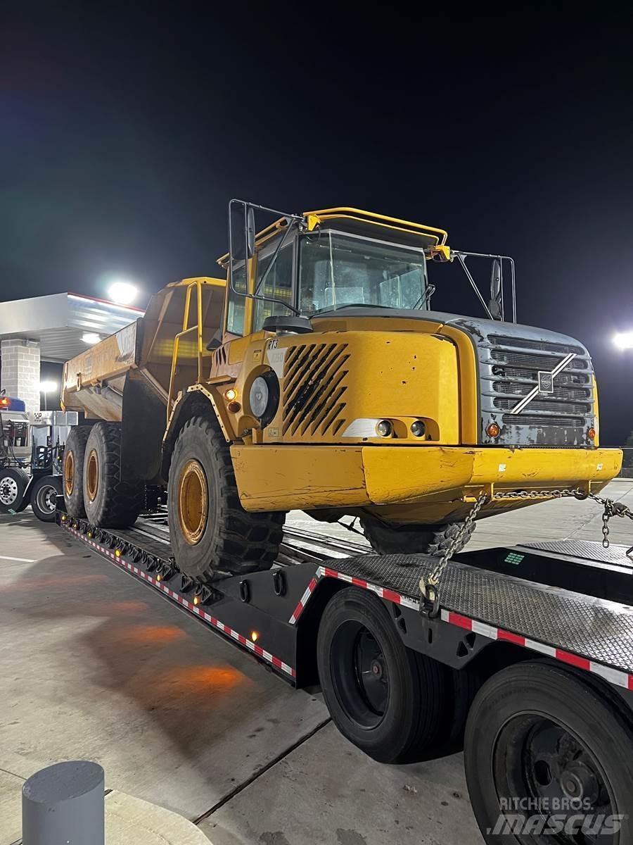 Volvo A25D 鉸接式起吊車