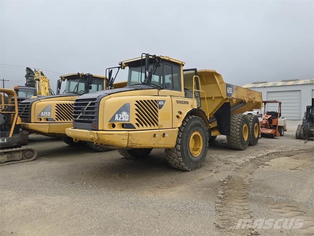 Volvo A25D 鉸接式起吊車