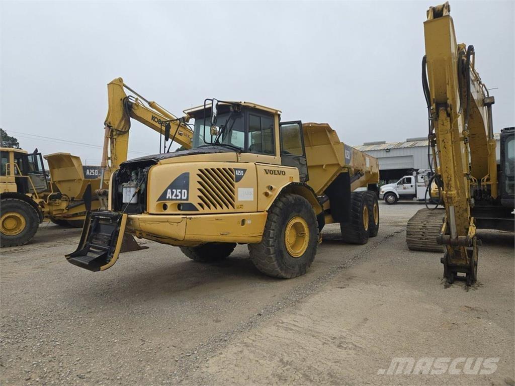 Volvo A25D 鉸接式起吊車