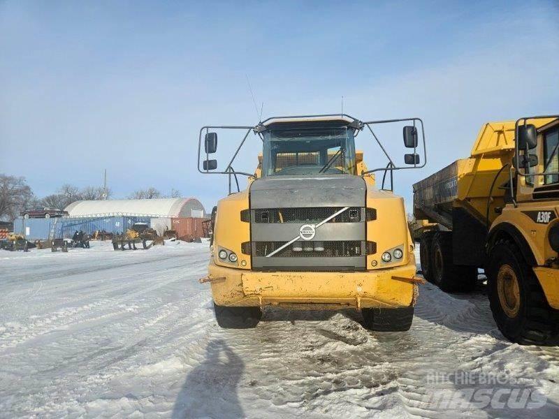 Volvo A35F 鉸接式起吊車