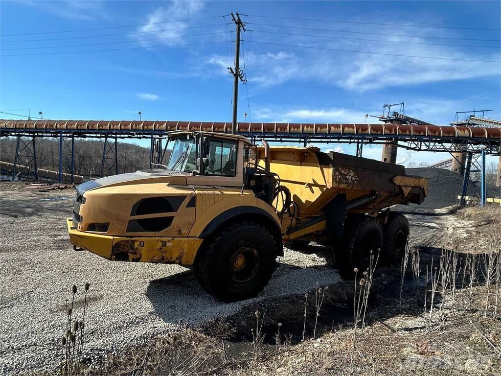 Volvo A40F 鉸接式起吊車