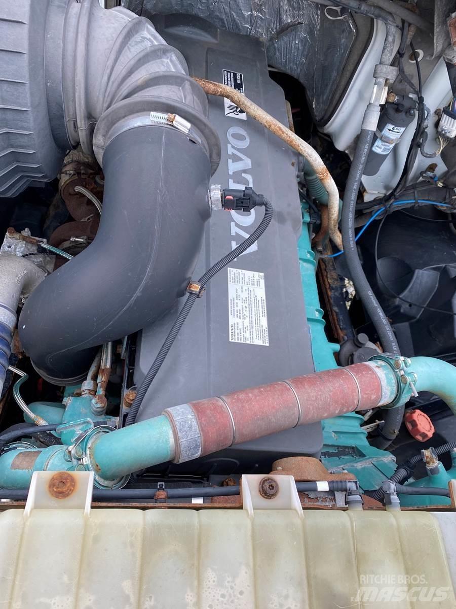 Volvo D13 引擎/發動機