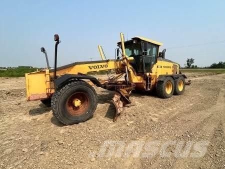Volvo G960 平土機