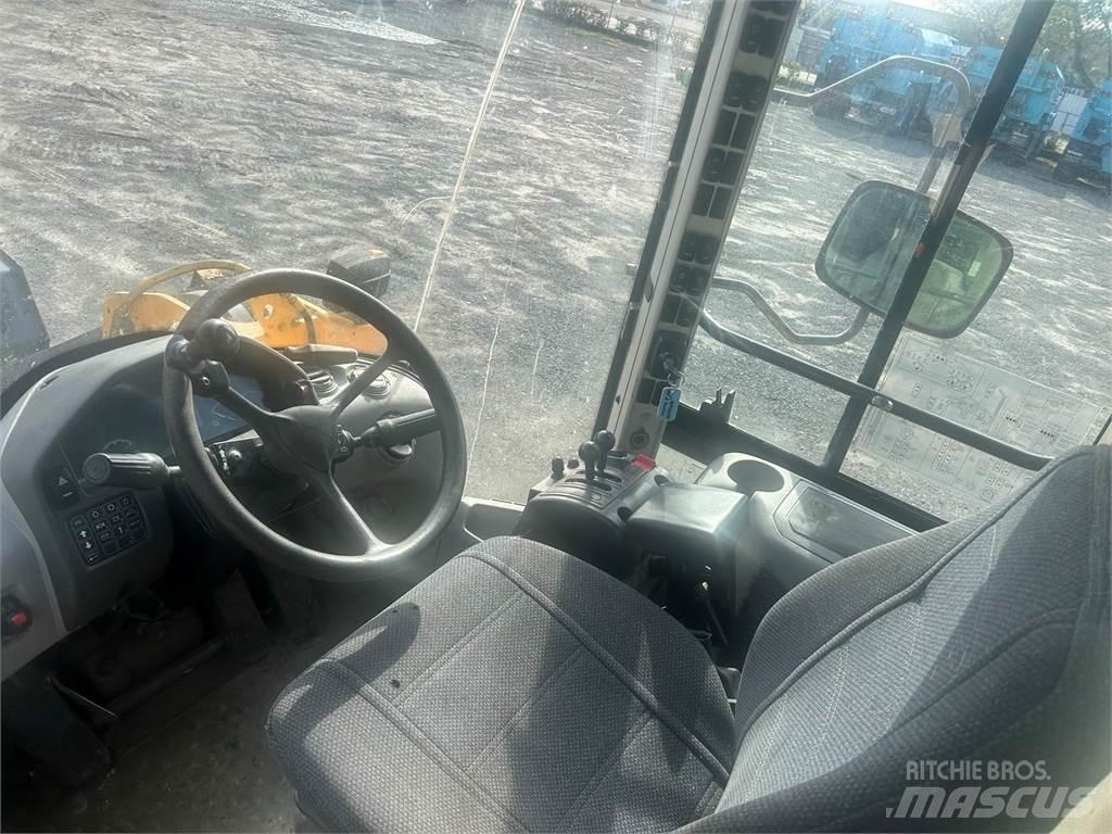 Volvo L70G 輪胎式裝載機