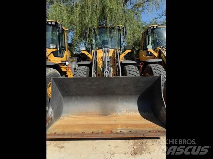 Volvo L70H 輪胎式裝載機