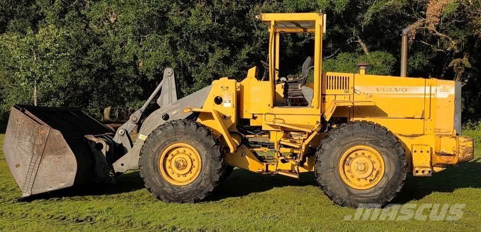 Volvo L90C 輪胎式裝載機