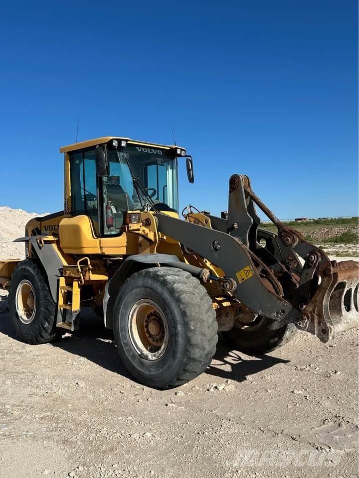 Volvo L90F 輪胎式裝載機
