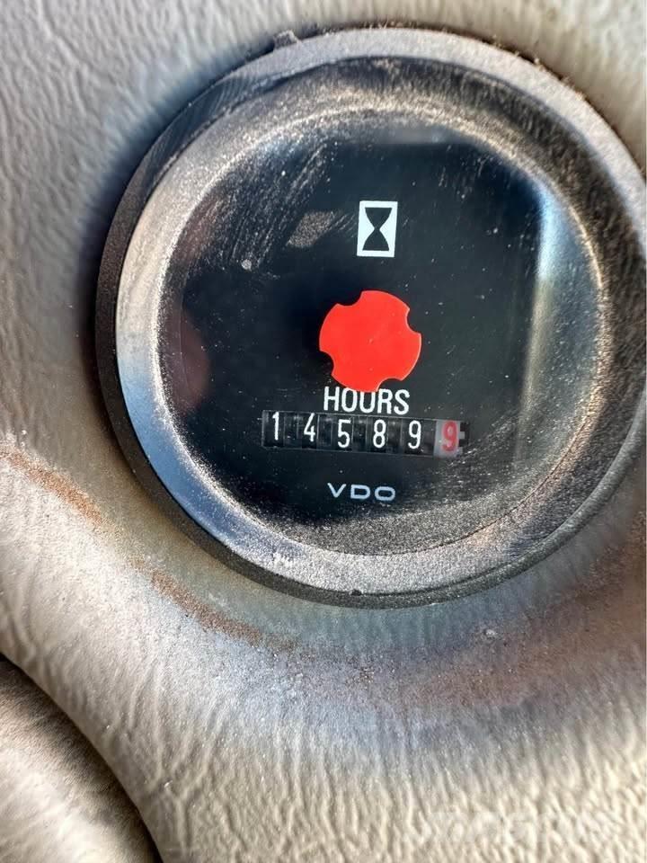 Volvo L90F 輪胎式裝載機