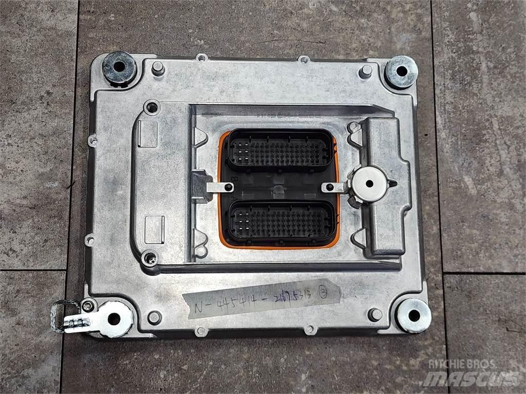 Volvo Mack 電子設備