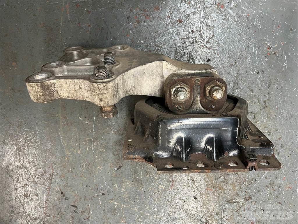 Volvo Mack 引擎/發動機