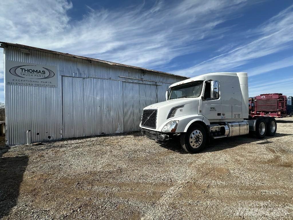 Volvo VNL 救援車