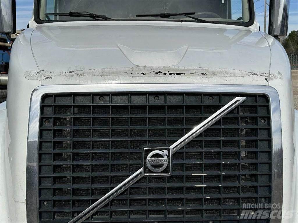 Volvo VNL 其他組件