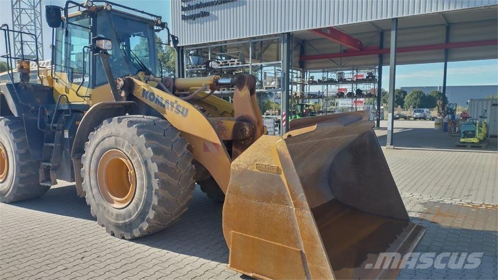 Komatsu WA 470-8 輪胎式裝載機