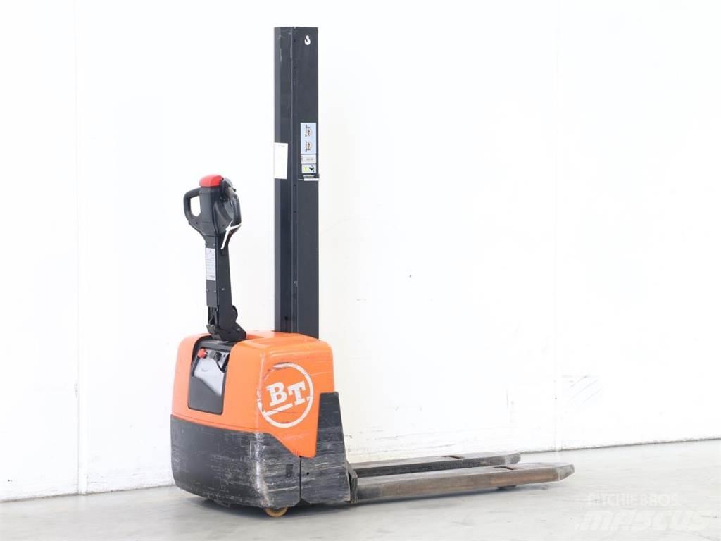 BT HWE100 行走控制式堆積機