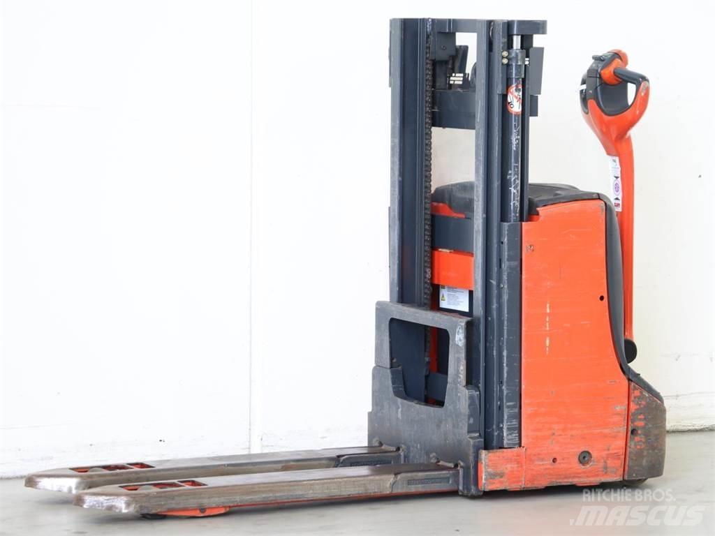 Linde D06/1160 行走控制式堆積機