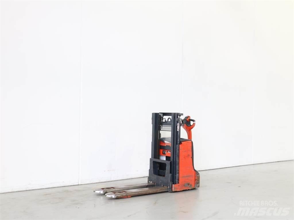 Linde D08/1160 行走控制式堆積機