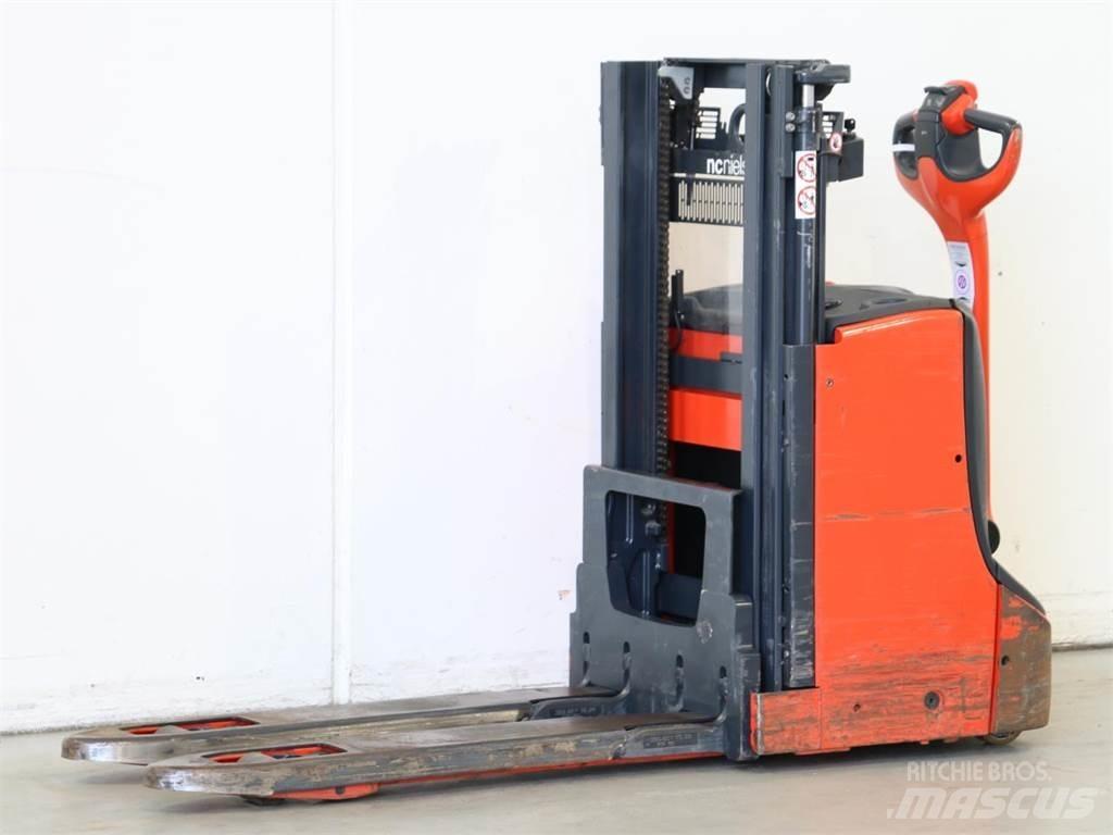 Linde D08/1160 行走控制式堆積機