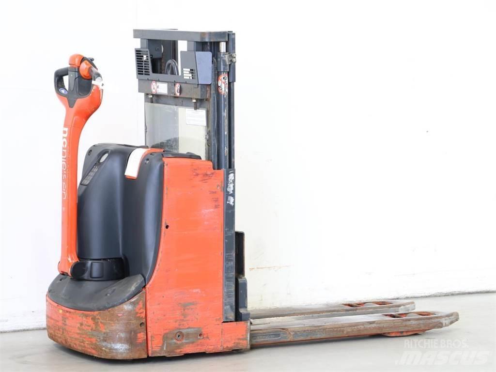 Linde D08/1160-00 行走控制式堆積機