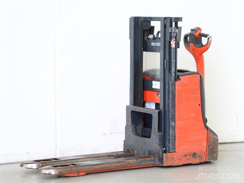Linde D08/1160-00 行走控制式堆積機