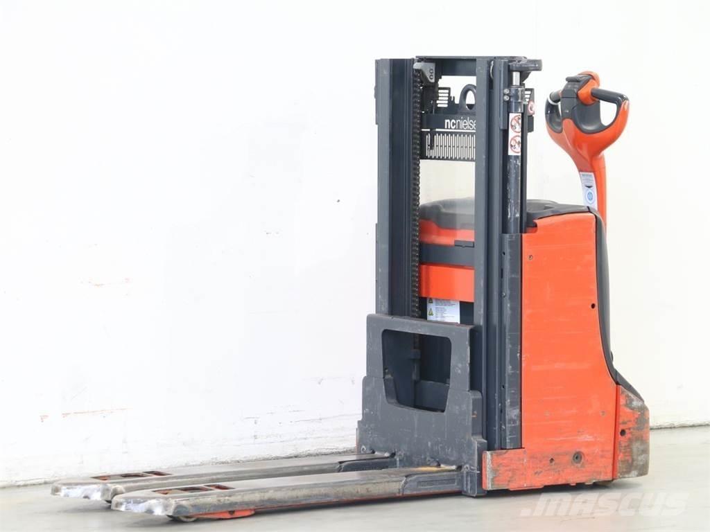 Linde D08/1160-00 行走控制式堆積機