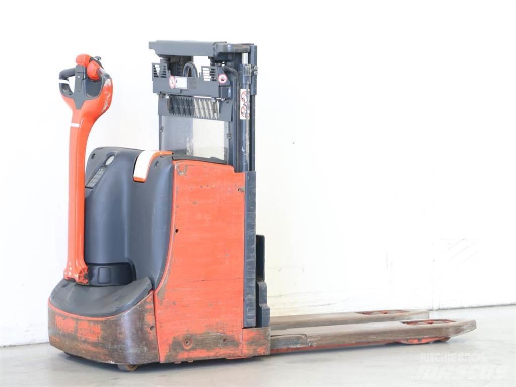 Linde D08/1160-00 行走控制式堆積機
