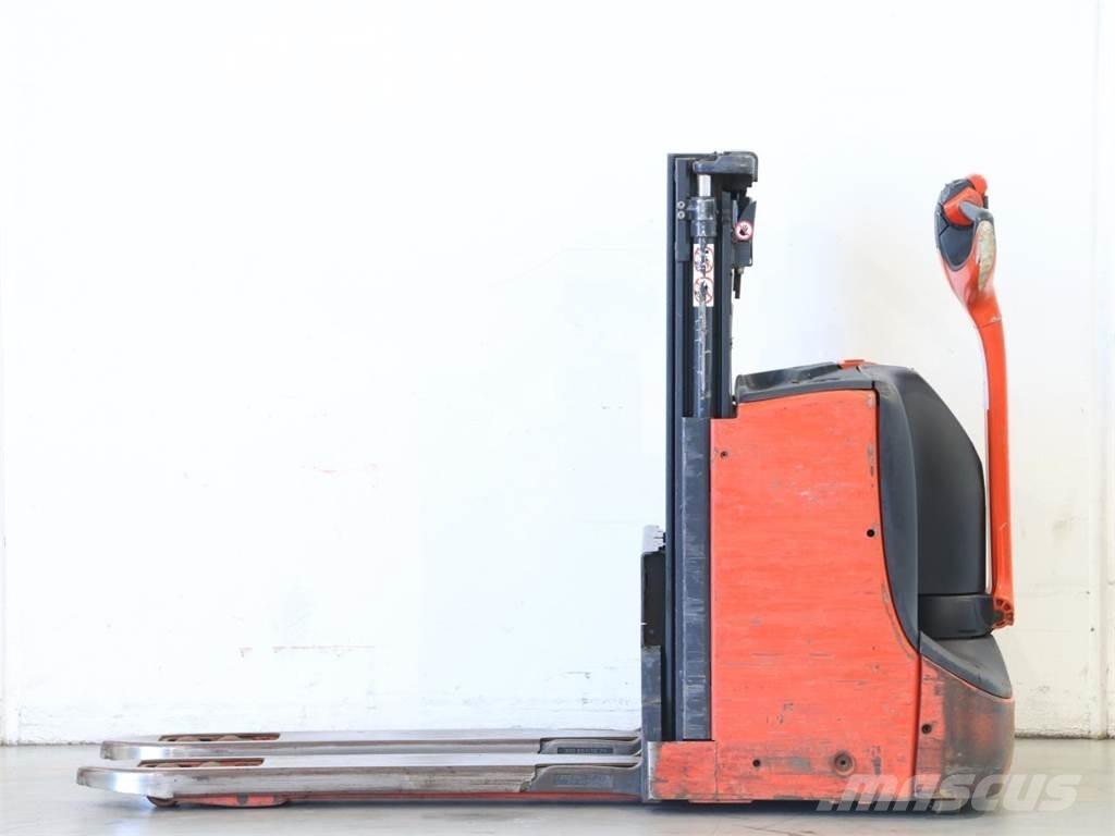 Linde D08/1160-00 行走控制式堆積機