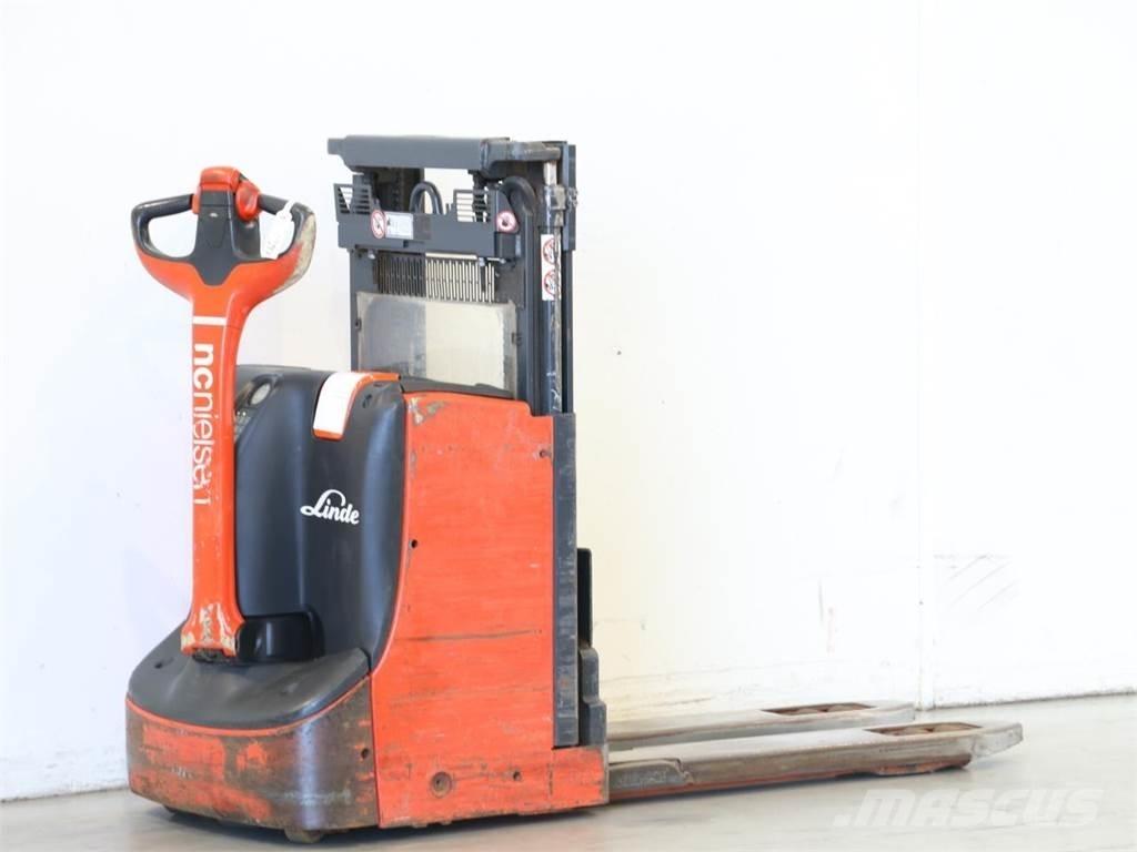 Linde D08/1160-00 行走控制式堆積機