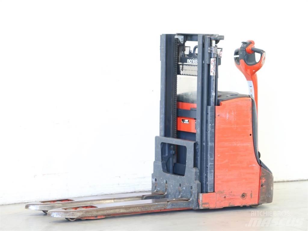 Linde D08/1160-00 行走控制式堆積機