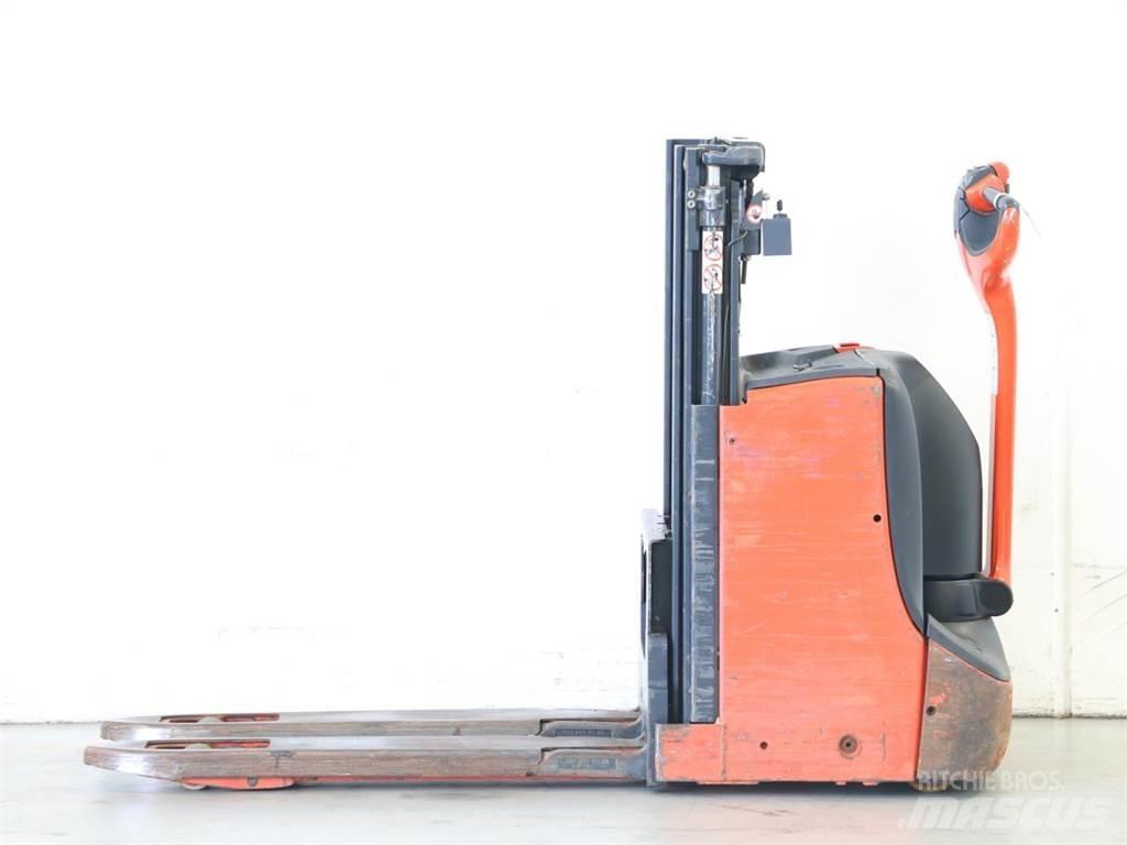 Linde D08/1160-00 行走控制式堆積機