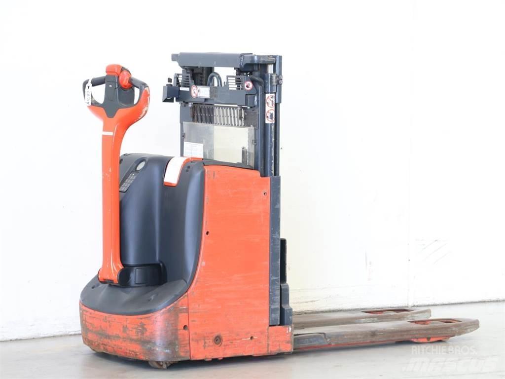 Linde D08/1160-00 行走控制式堆積機