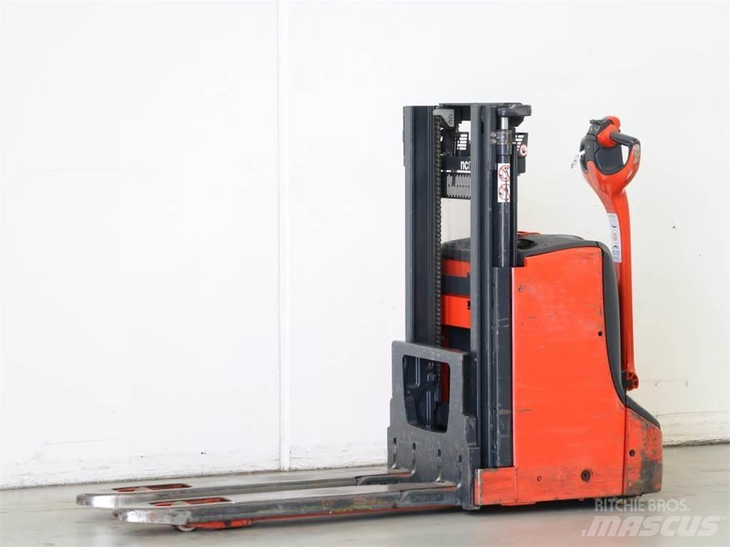 Linde D08/1160-01 行走控制式堆積機