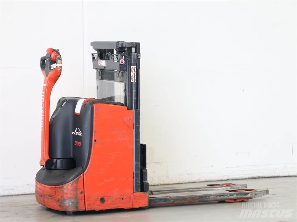 Linde D08/1160-01 行走控制式堆積機