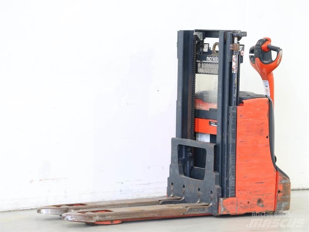 Linde D08/1160-01 行走控制式堆積機