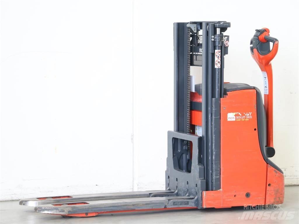Linde D08/1160-01 行走控制式堆積機