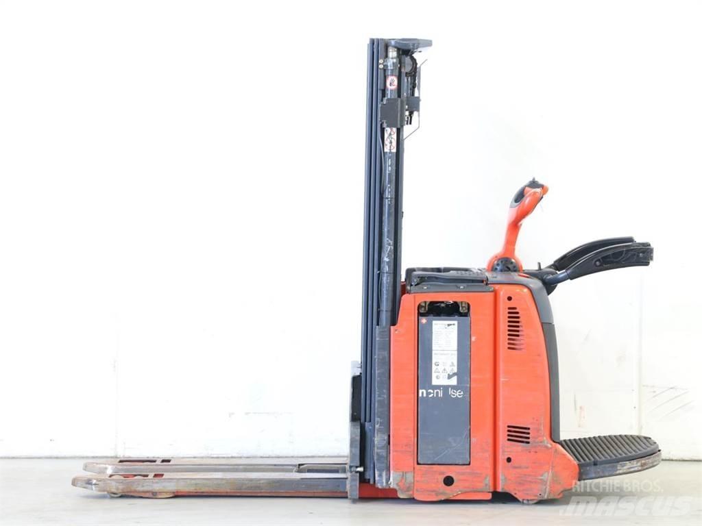 Linde D12AP/133 行走控制式堆積機