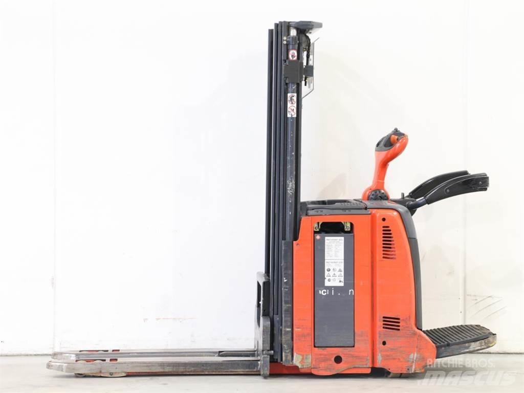 Linde D12AP/133 行走控制式堆積機