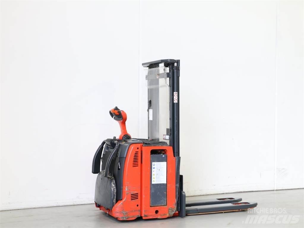 Linde D12AP/133 行走控制式堆積機
