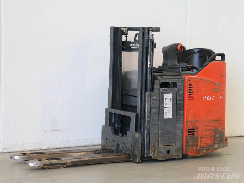 Linde D12HPSP/133 行走控制式堆積機