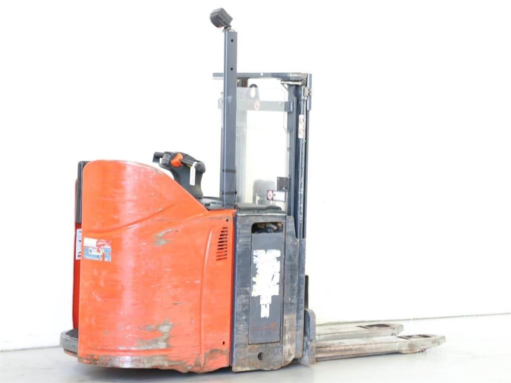 Linde D12SP/133 行走控制式堆積機