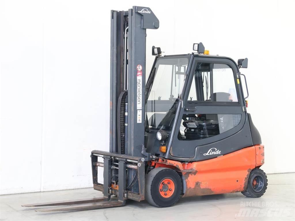 Linde E25/336-03 電動堆高機
