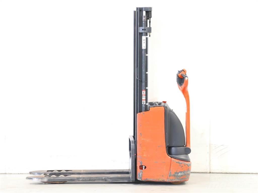 Linde L12/1172 行走控制式堆積機