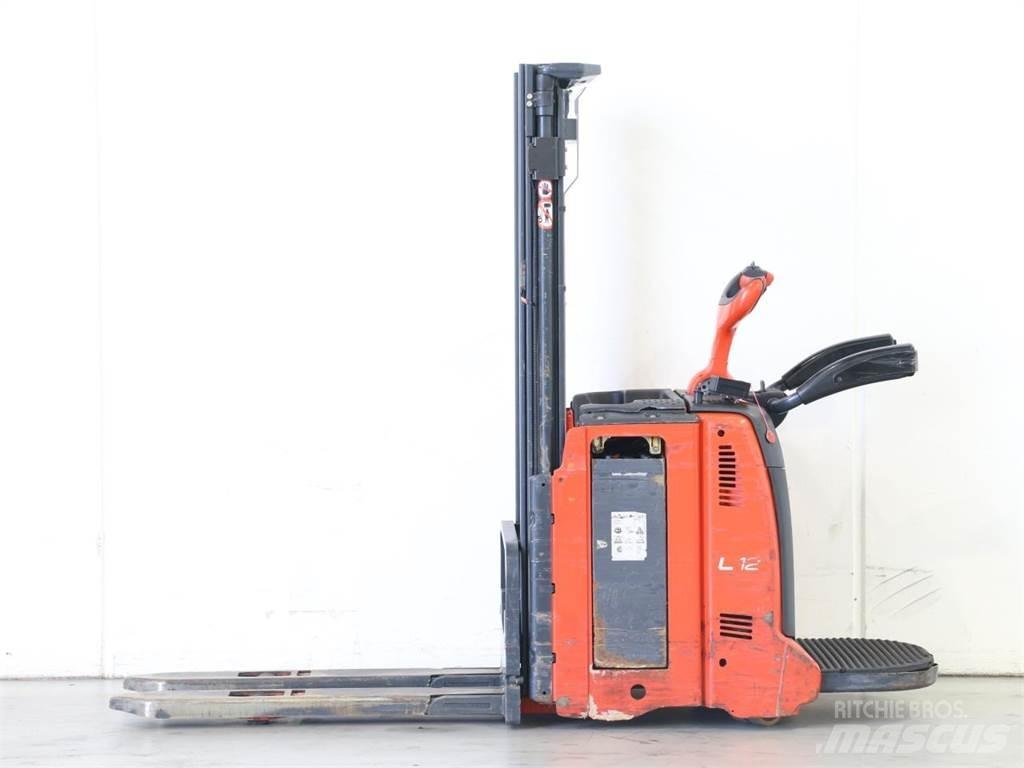Linde L12AP/133 行走控制式堆積機