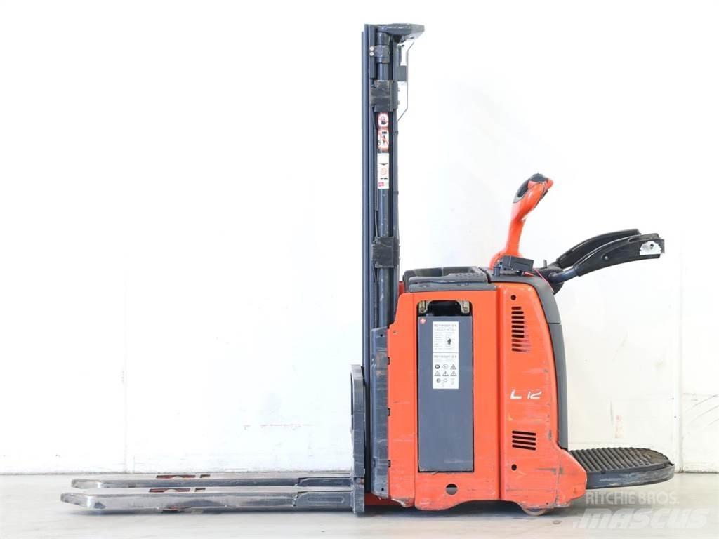 Linde L12AP/133 行走控制式堆積機